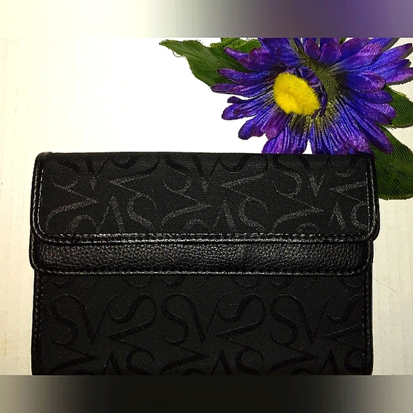 ☆NWOT☆Large SIMPLY VERA~VERA WANG Black Trifold 2 Snap Multifunctional Wallet☆ - Picture 12 of 16